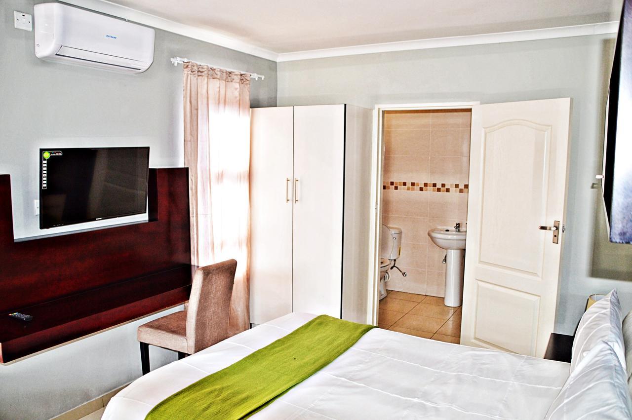 Cosy Palms Bed and Breakfast Gaborone Eksteriør billede
